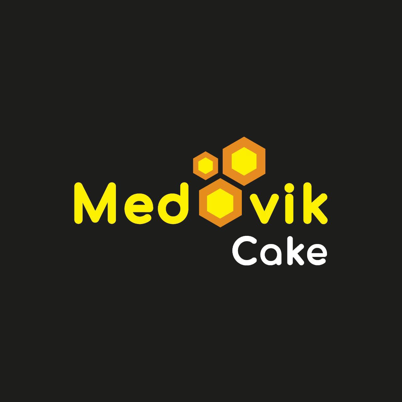 Medovik Cake